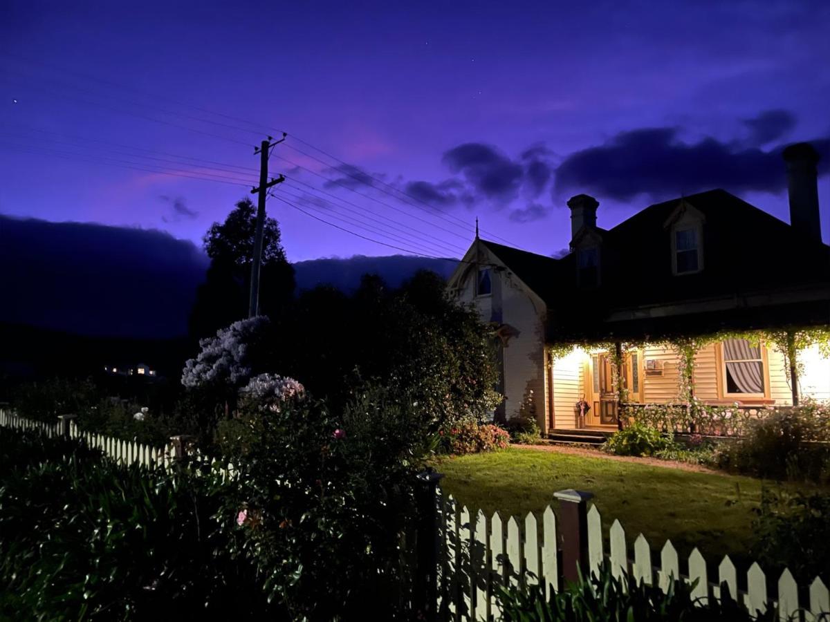 Cambridge House Breakfast & Bed Bed & Breakfast Geeveston Dış mekan fotoğraf